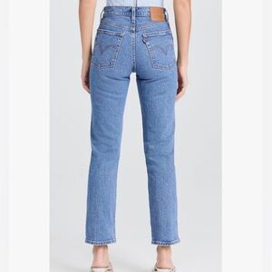 Levis Wedgie Big E Buttoned Fly Jeans. Size 26”